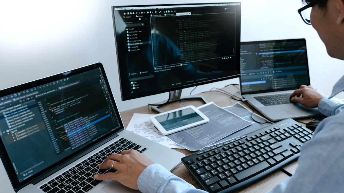 Professional desktop support services by L4RG ensuring smooth computer performance, troubleshooting, and IT assistance.